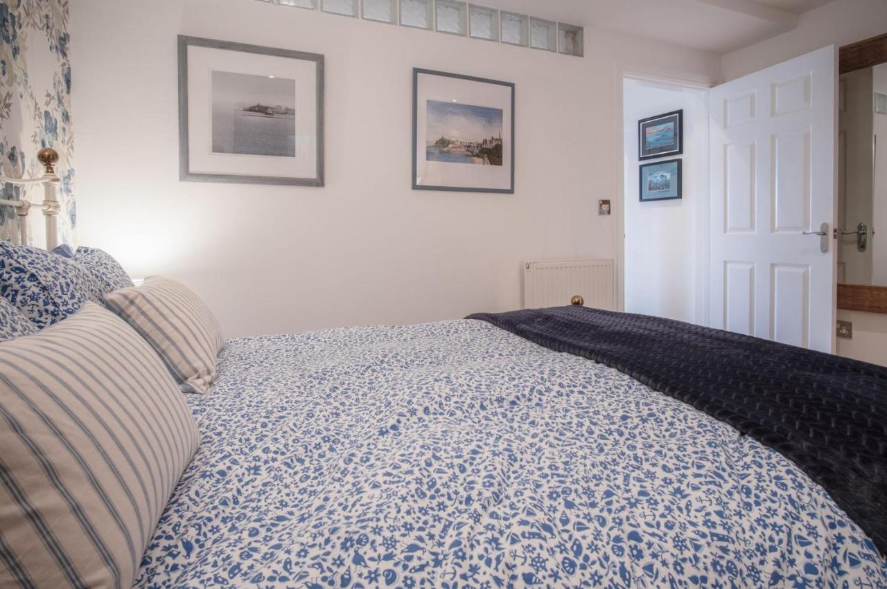 Goscar Court - 1 Bedroom Apartment - Tenby Exterior foto